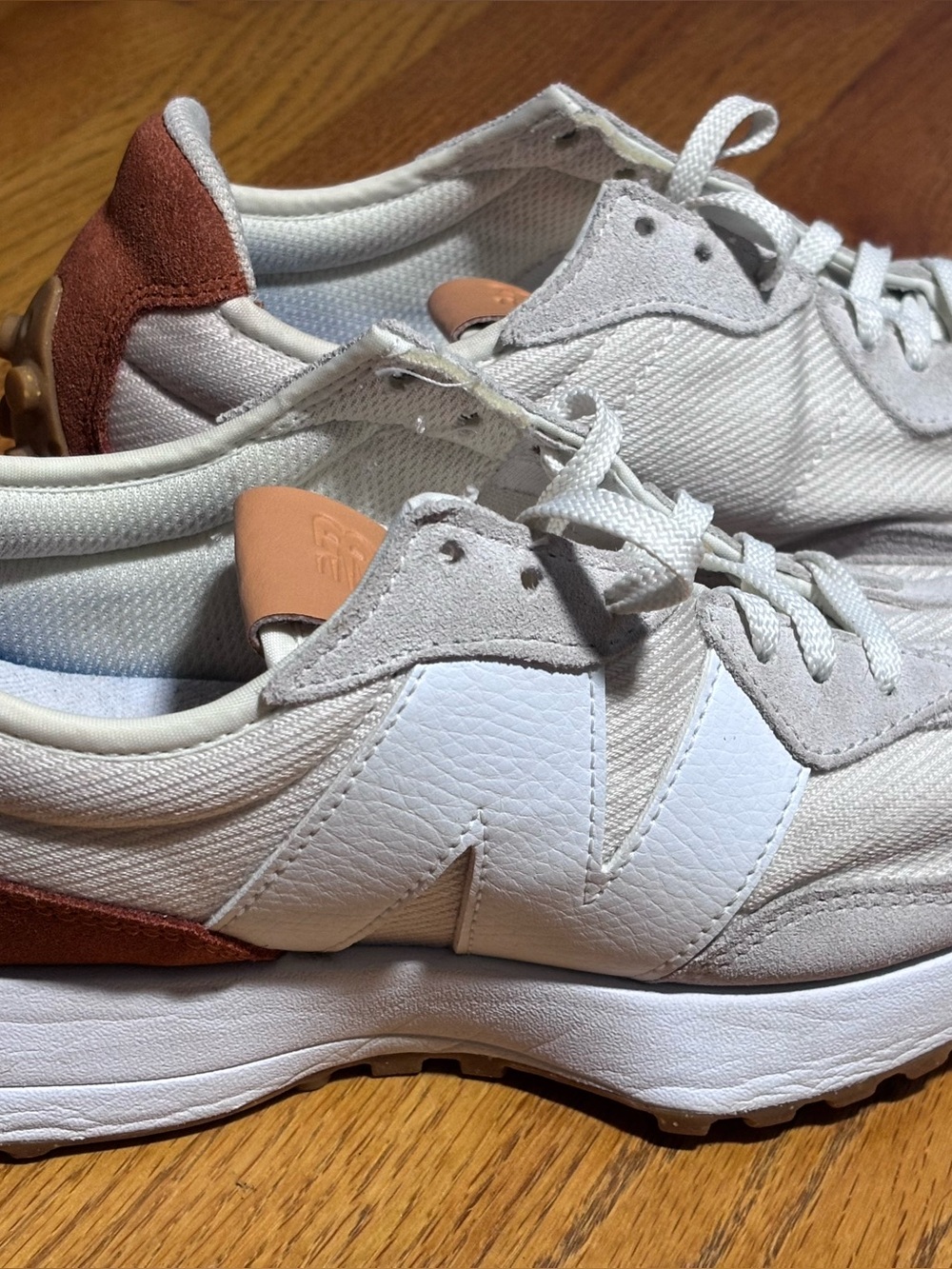 New Balance 327 Cream Beige & Burnt Orange Sneakers Women’s Size 8